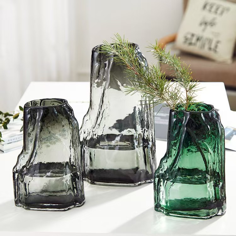 Vase i glassmaleriet i kunstig steinstein i kinesisk stil