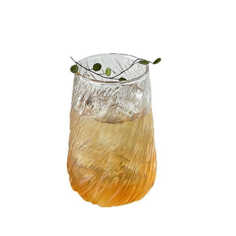 Minimalistisk, gjennomsiktig, høykvalitets glasskaffekopp