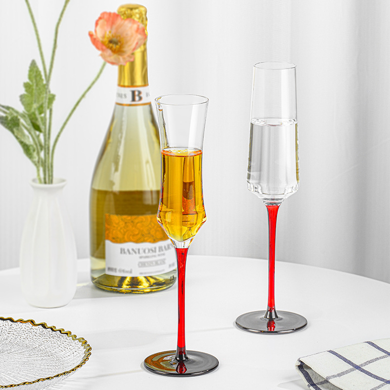 Champagnefløyte i slim midje